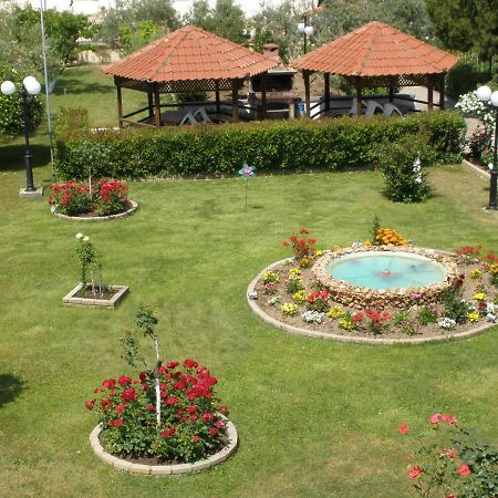 Hotel Katerina 克拉默特 外观 照片