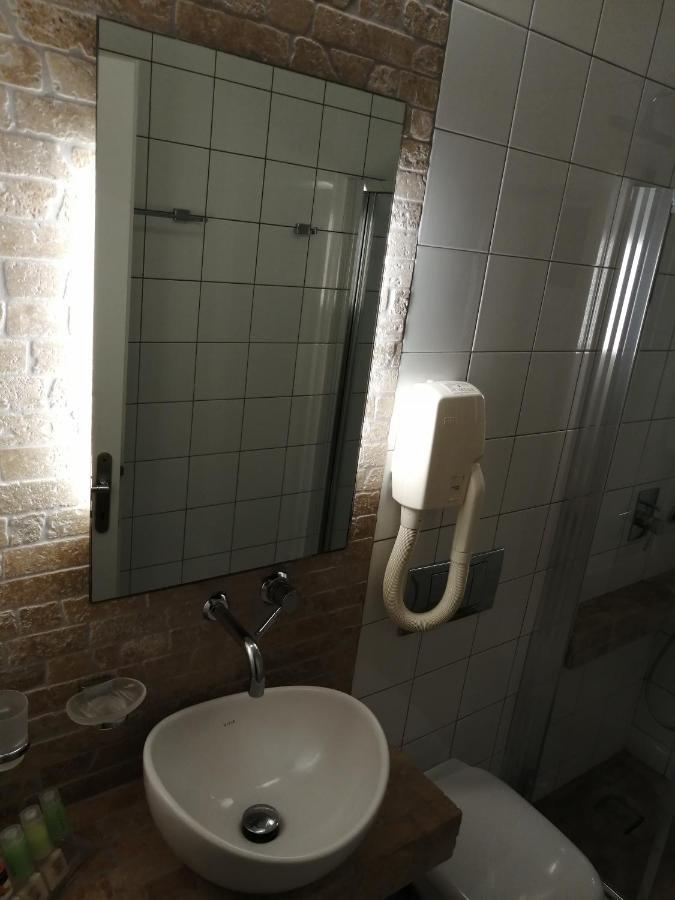 Hotel Katerina 克拉默特 外观 照片